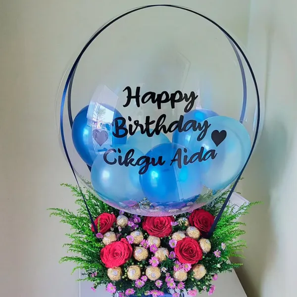 Luxury Surprise Gift Box with Balloon and Ferrero Rocher – Romantic Custom Arrangement for Special Occasions
