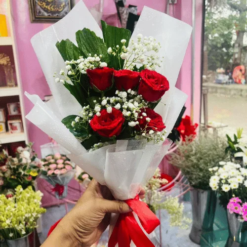A Simple Red Rose Bouquet