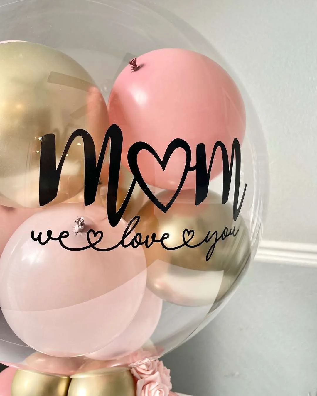 Personalized Balloon Gift for Mom – Pink & Gold Mother's Day Surprise Decoration