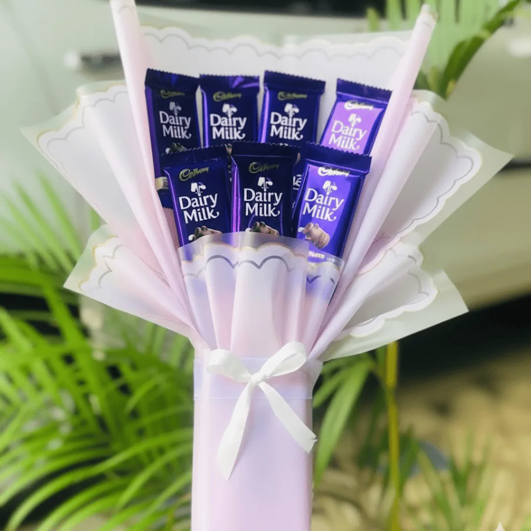 The Lilac 7-Bar Dairy Milk Hand Bouquet