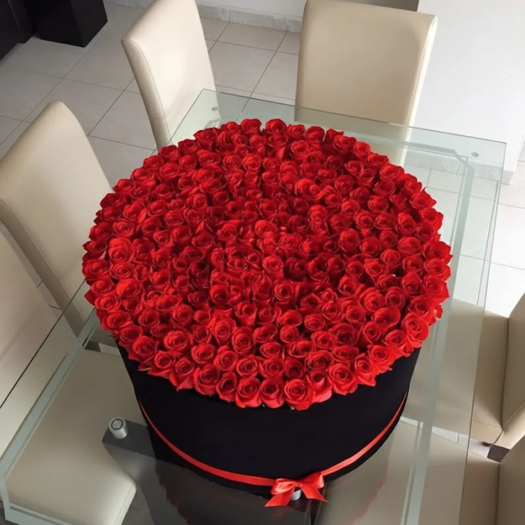300 Luxury Red Roses with Black Round Box