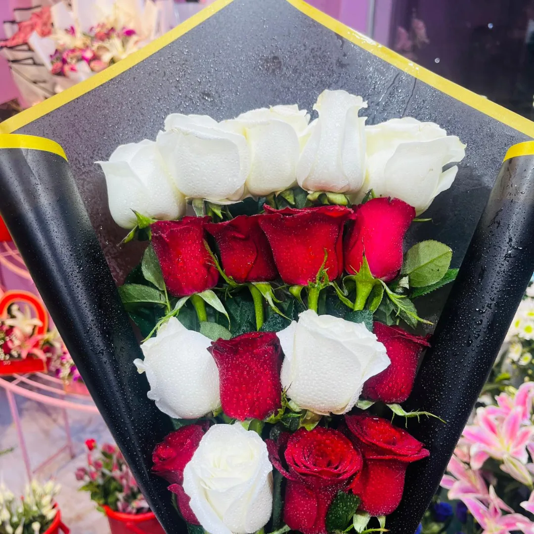 Elegant Red & White Rose Bouquet with Black Wrap