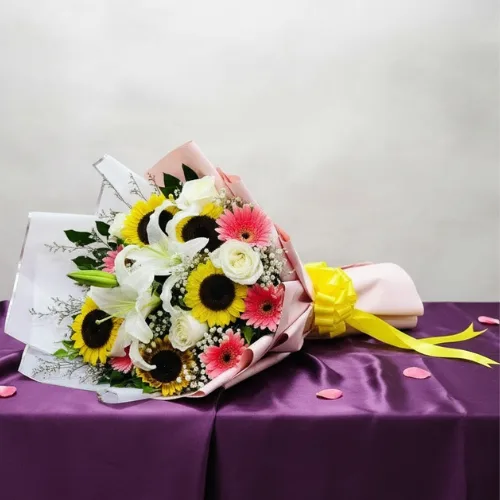 Celebration Bloom: Deluxe Mix Flowers Bouquet