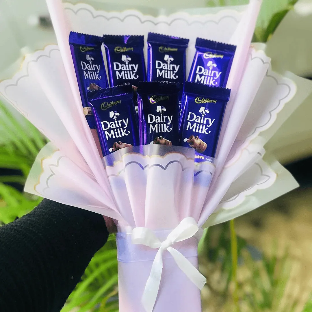The Lilac 7-Bar Dairy Milk Hand Bouquet