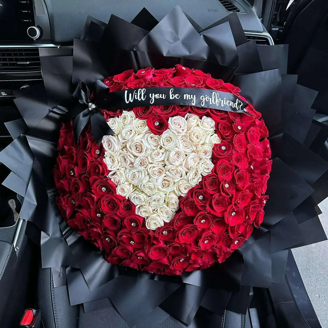 Heart-Shaped Rose Bouquet – Red & White Roses with Black Wrap