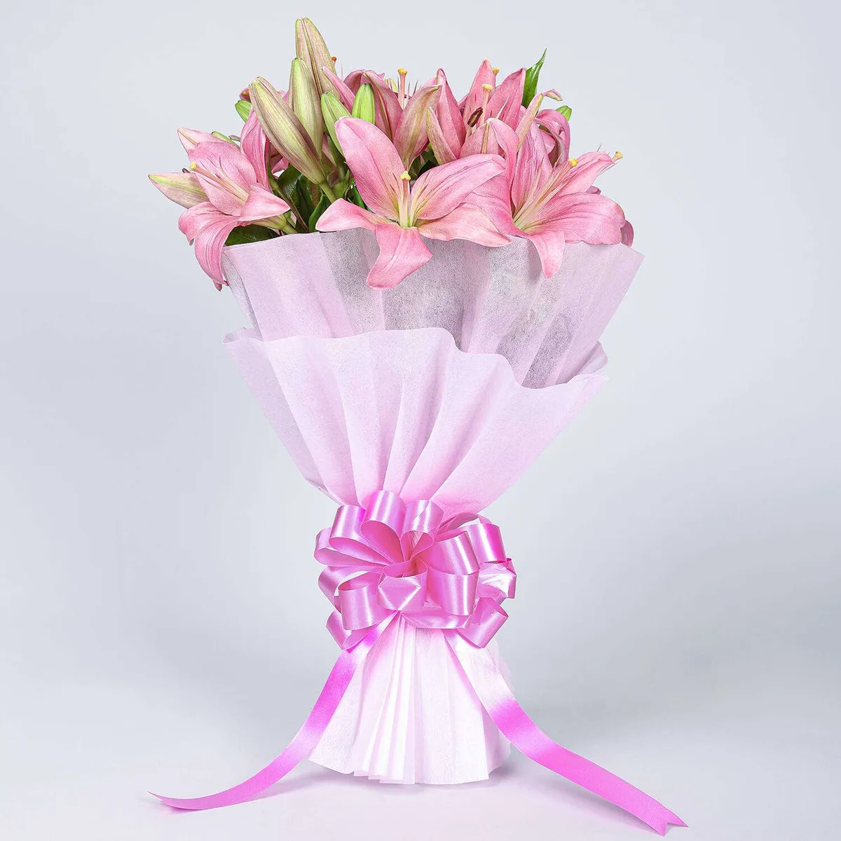 Charming Pink Lily Bouquet – Elegant Floral Gift for Love & Celebration