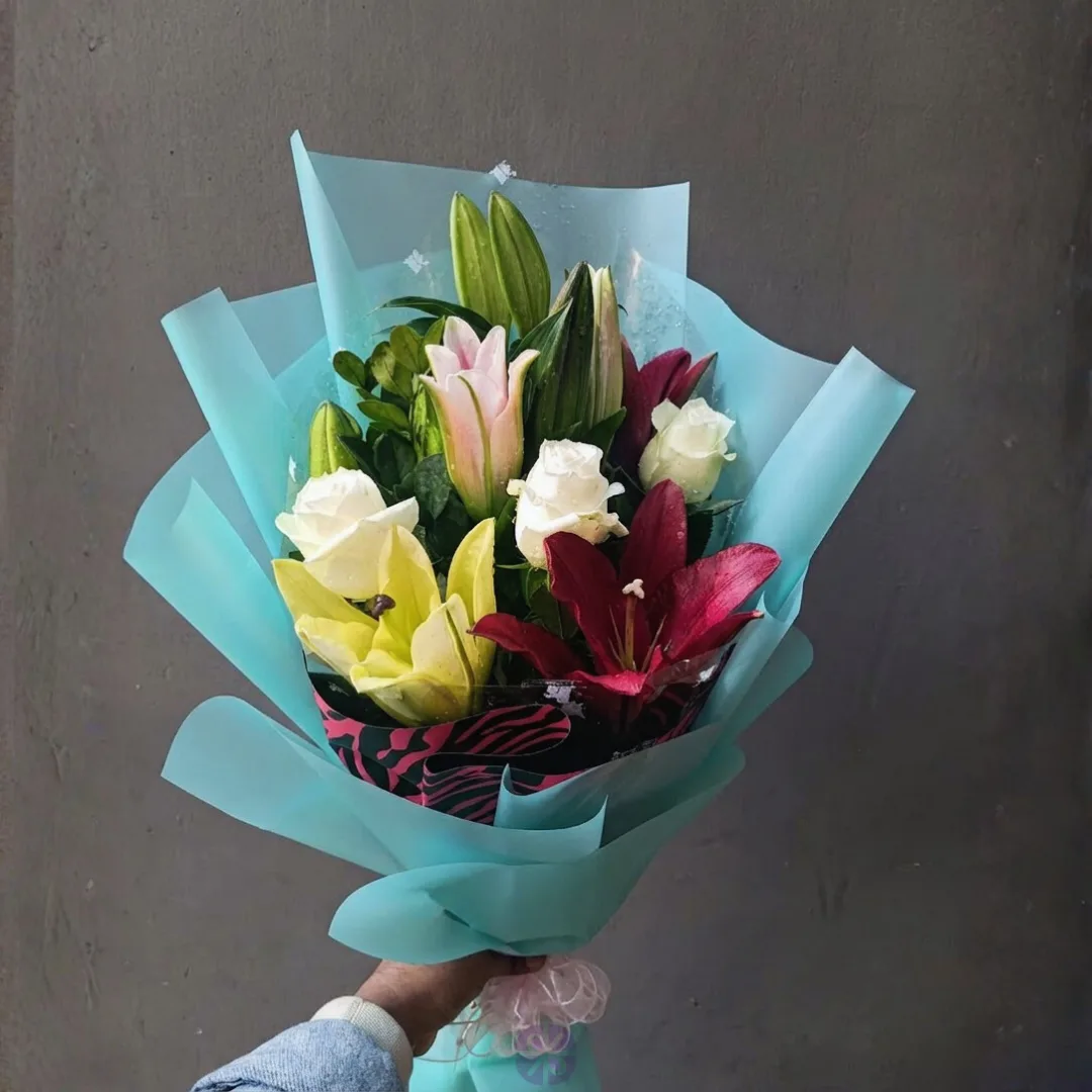Elegant Three Color Chinese Lily & White Rose Handheld Bouquet