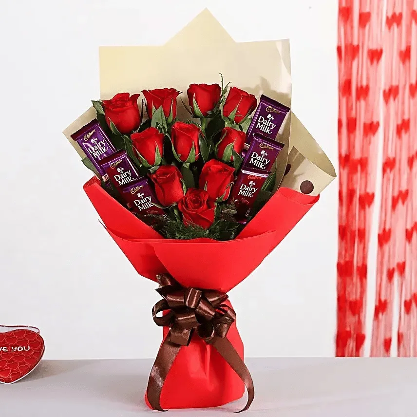 Elegant Red Rose & Dairy Milk Chocolate Bouquet for Romantic Gifting
