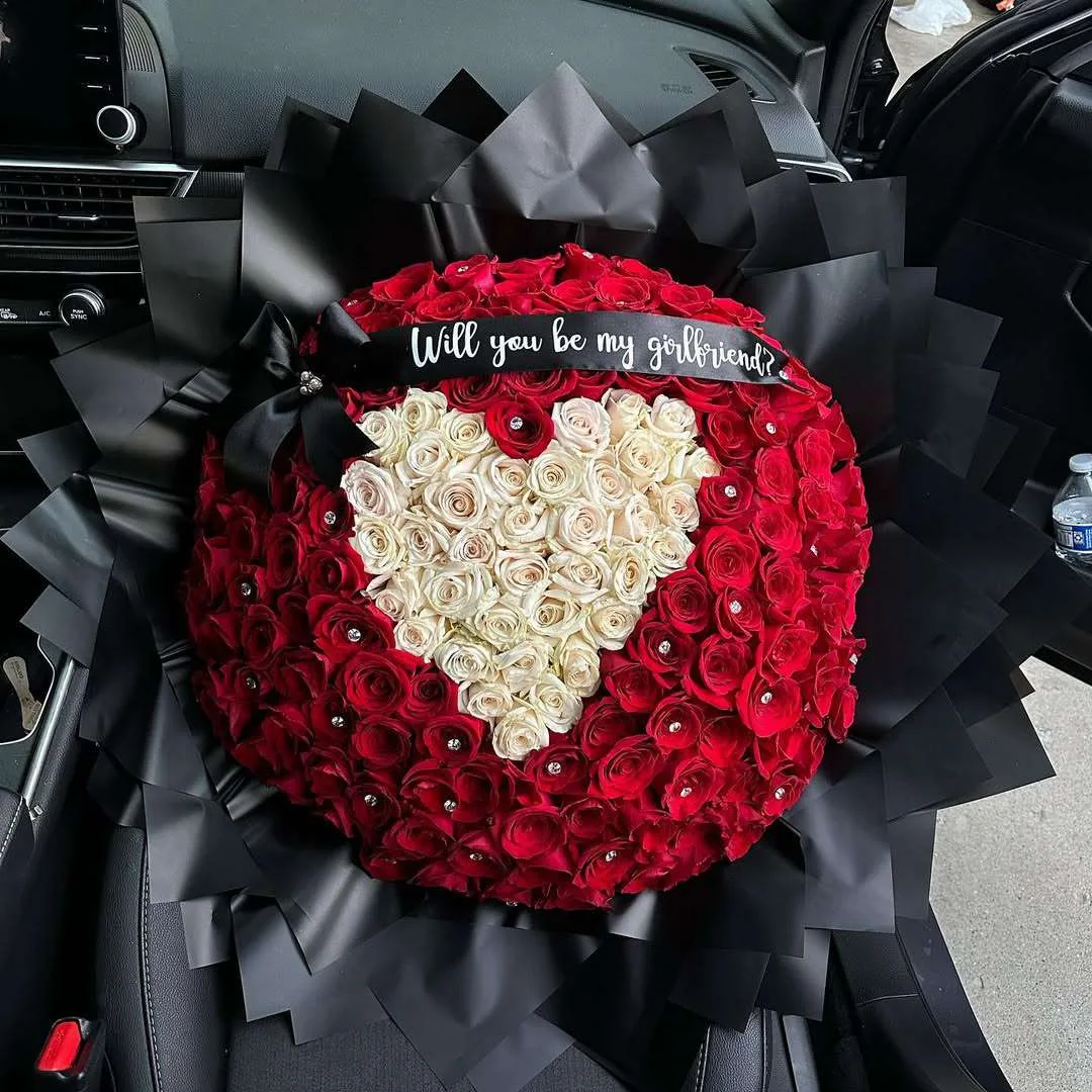Heart-Shaped Rose Bouquet – Red & White Roses with Black Wrap