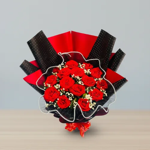 15 Red Roses in Premium Black & Red Wrap