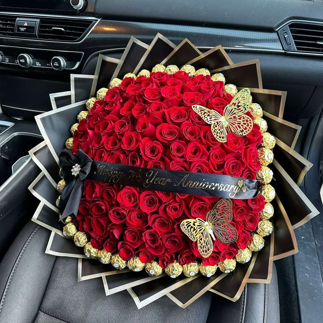 Anniversary Red Rose & Ferrero Rocher Bouquet