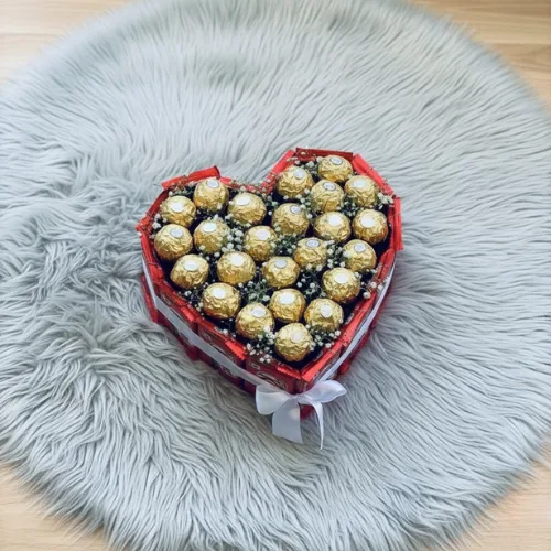 Heartshape Deluxe Ferrero Rocher & KitKat Gift