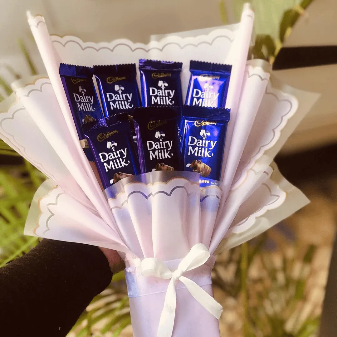 The Lilac 7-Bar Dairy Milk Hand Bouquet