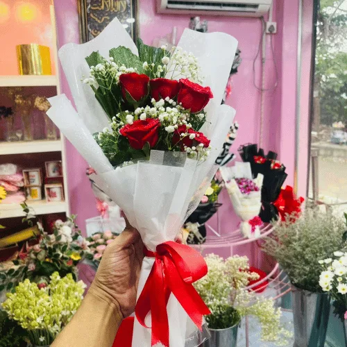 A Simple Red Rose Bouquet