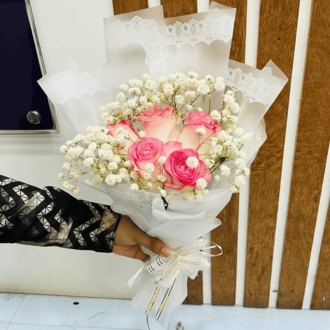 Clasic Pink Shade Roses & Baby's Breath Hand Bouque