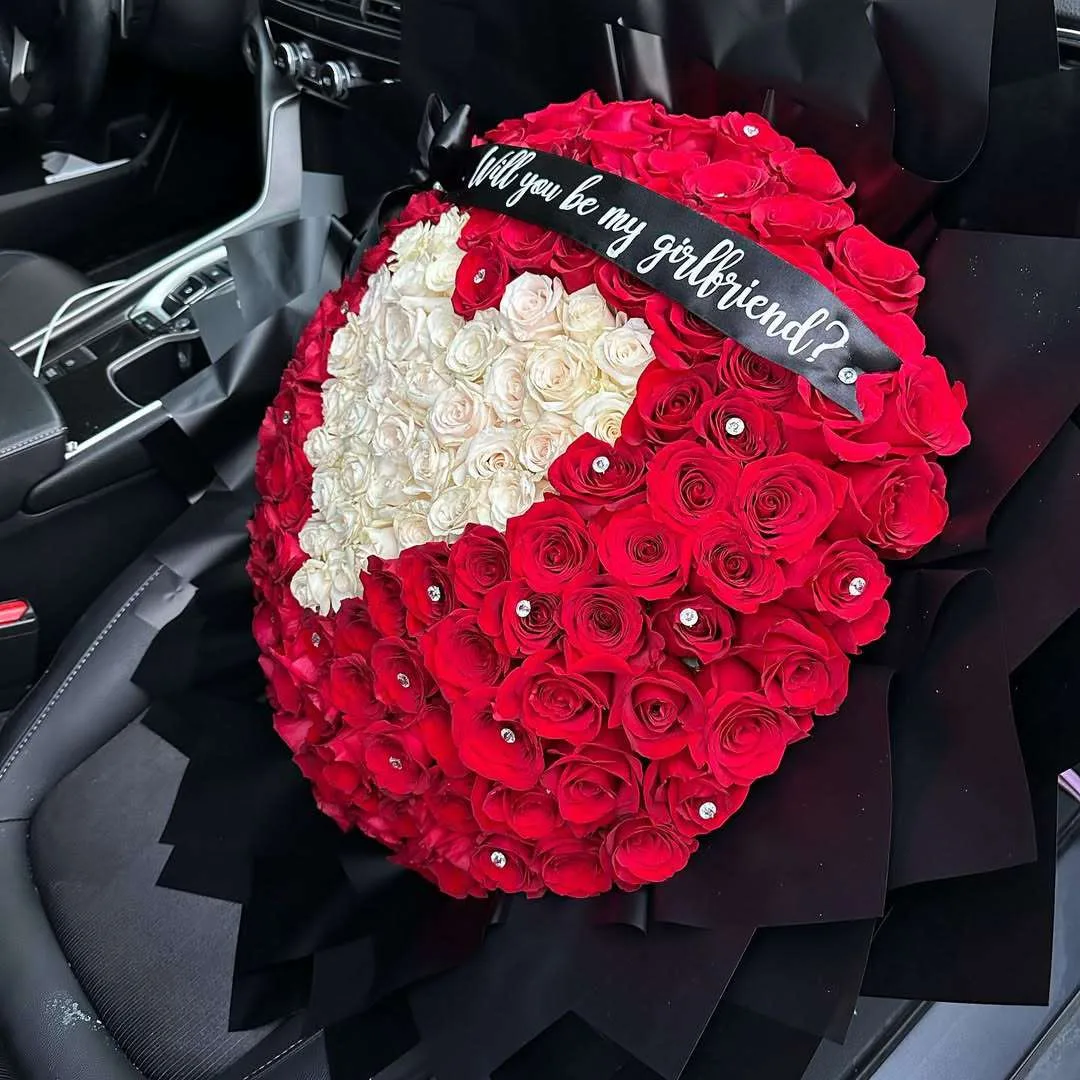 Heart-Shaped Rose Bouquet – Red & White Roses with Black Wrap
