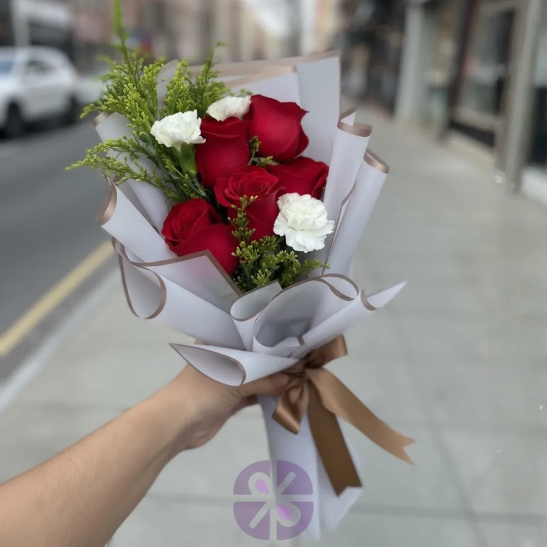 Classic Passion Red Rose & White Carnation Hand Bouquet