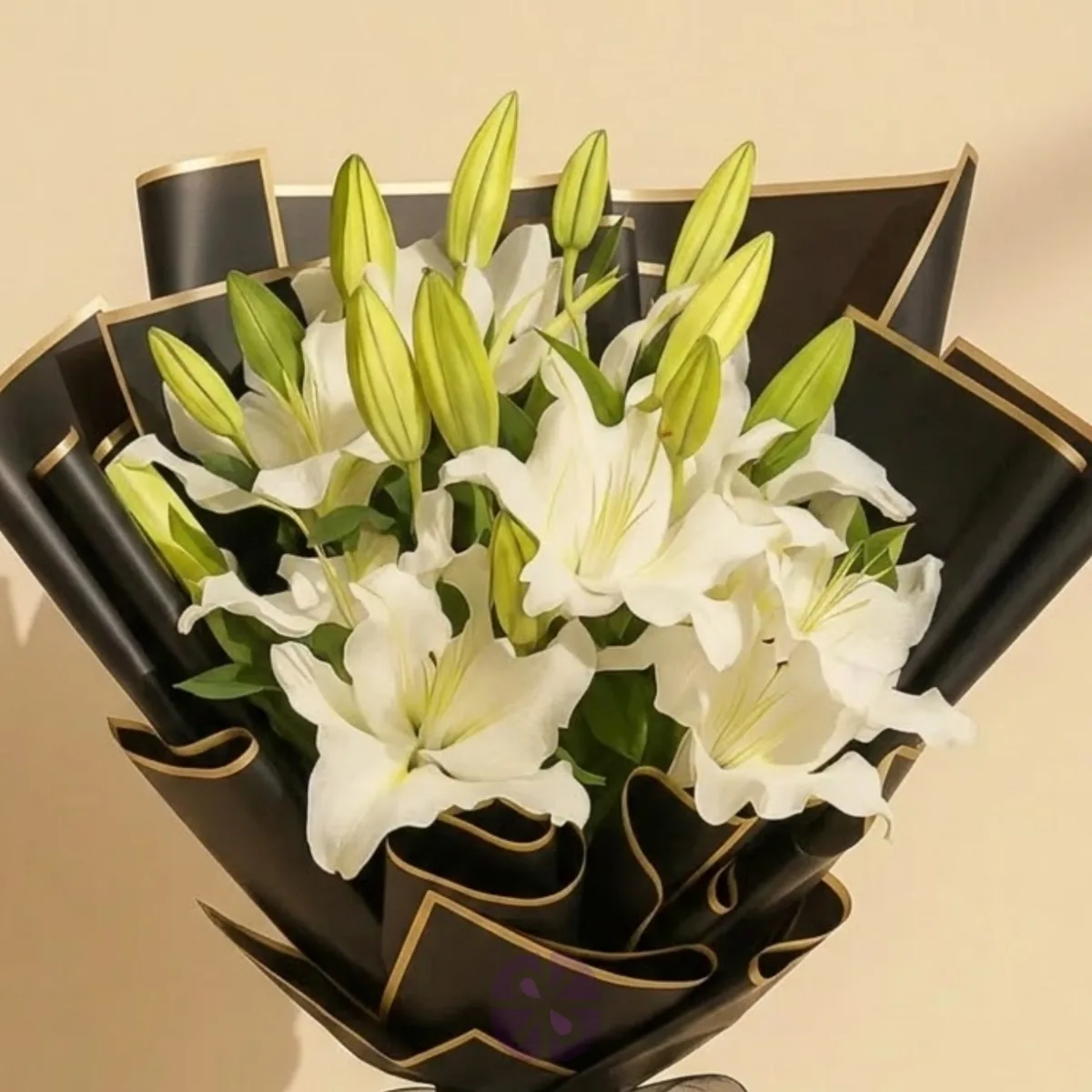 5-Stick Fresh White Lily Hand Bouquet in Gold-Edged Midnight Wrap