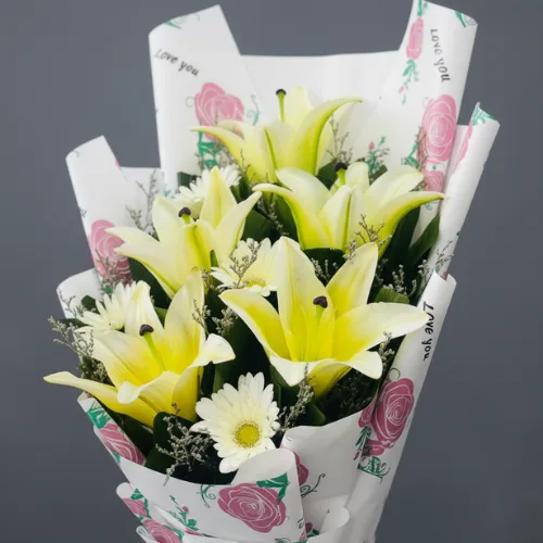 Elegant Yellow Lily & White Gerbera Bouquet