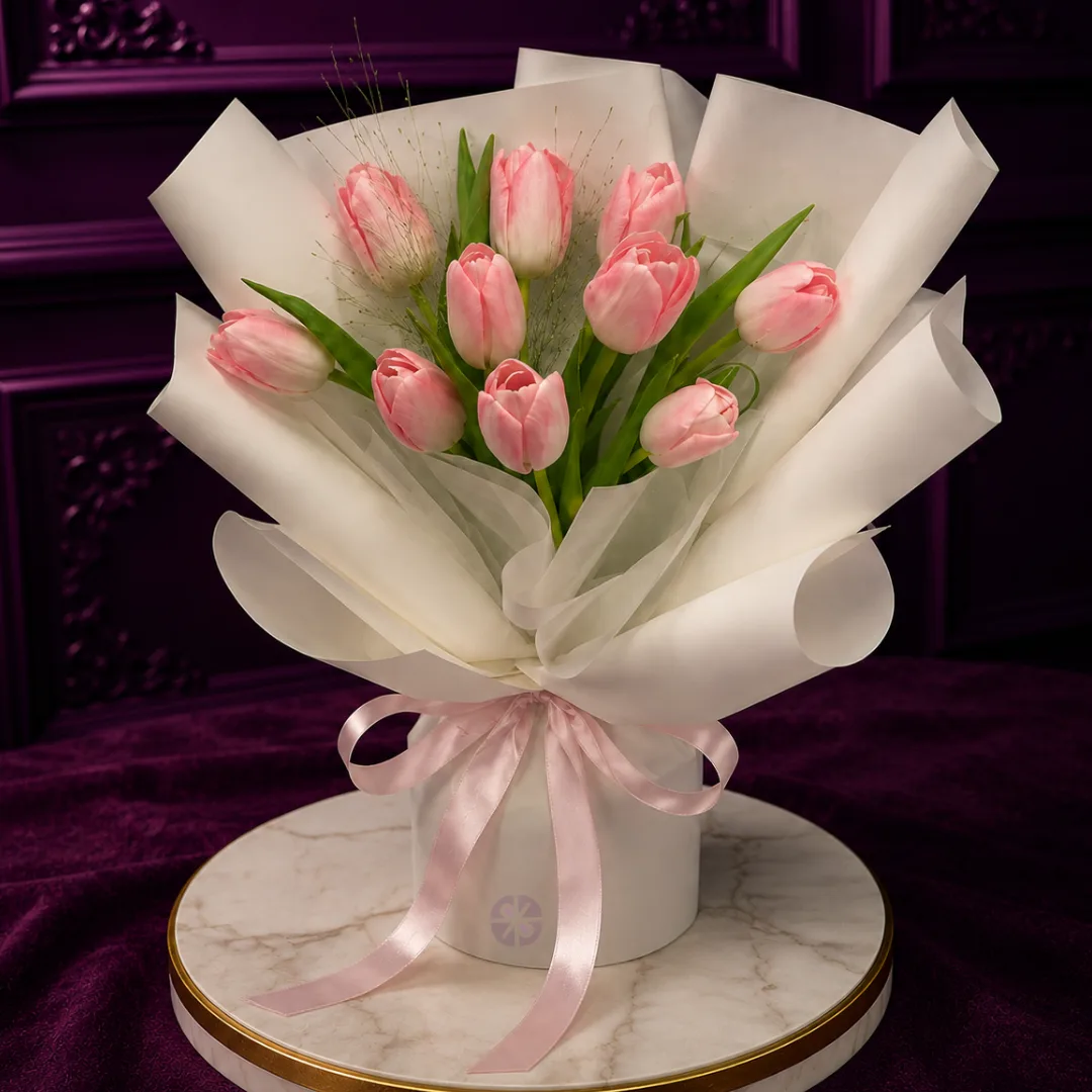 Luxury 10-Stem Light Pink Fresh Tulip Bouquet