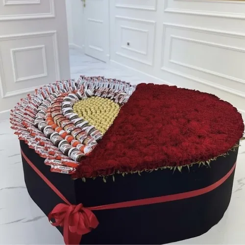 The Royal 500 Ultimate Luxury Rose & Mix Chocolate Masterpiece
