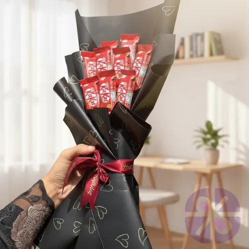 10-Piece KitKat Chocolate Bouquet (Elegant Black)