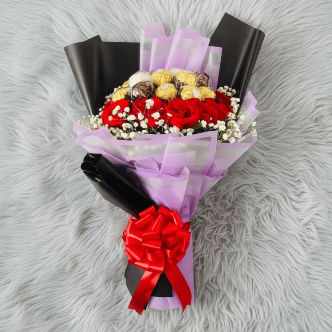 Ferrero Rocher Chocolate and Rose Heart-Melting Bouquet